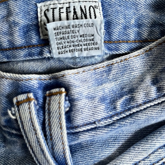 High Waisted Vintage Jeans - Picture 3 of 7